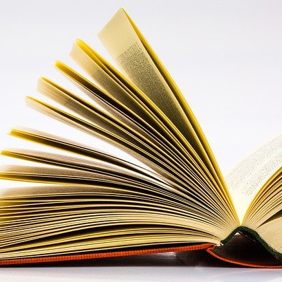 Buch geöffnet
